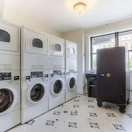 Perfect 1Br In Prime Location & View Of Stadiums Detroit Esterno foto